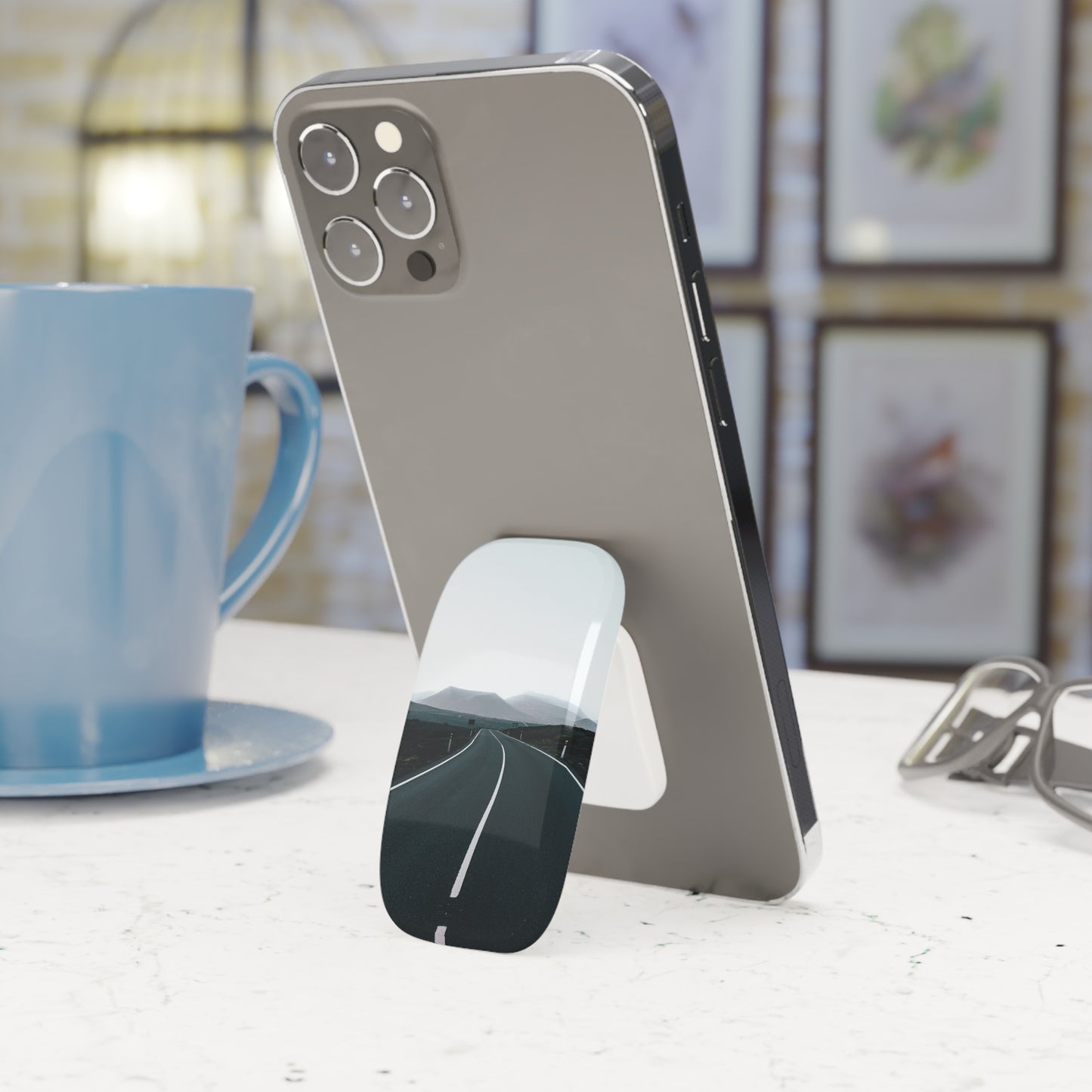 Scenic Road Phone Grip – Perfect Holder for Travel Lovers